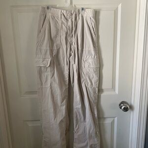 American Eagle Women's Cream Cargo Pants